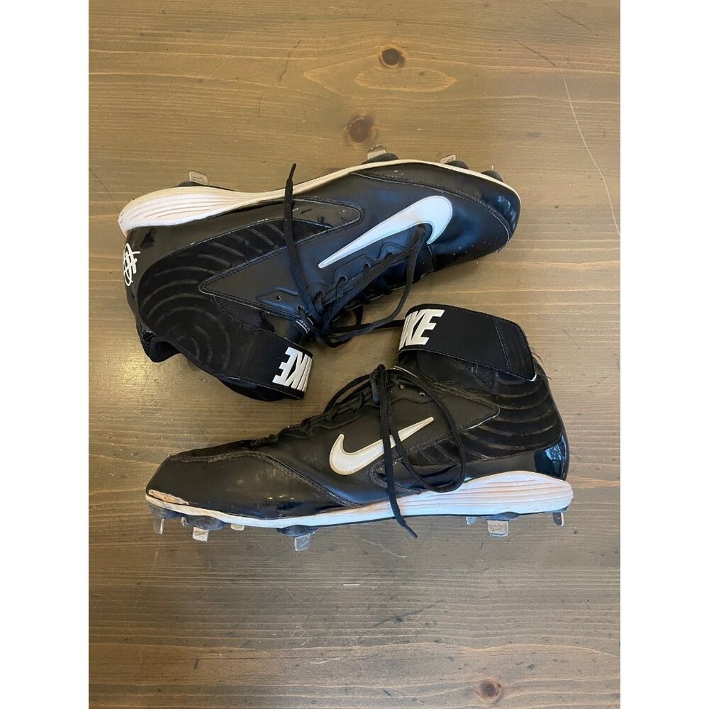 Nike Huarache cleats size‎ 13